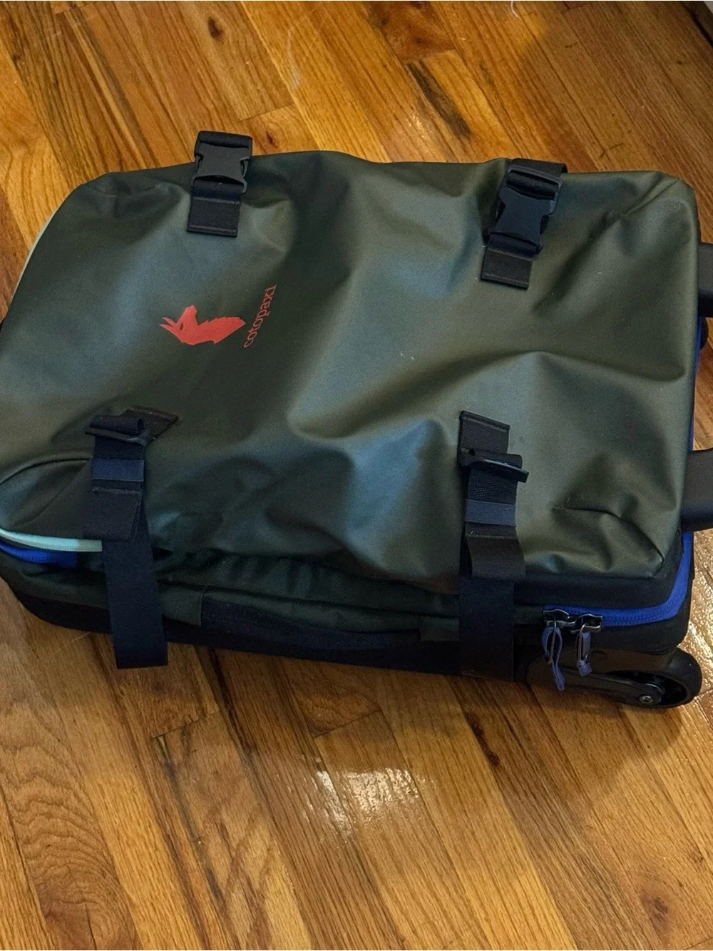 Cotopaxi Allpa 38L Roller Bag Green Suitcase Carry On Gorpcore Bag